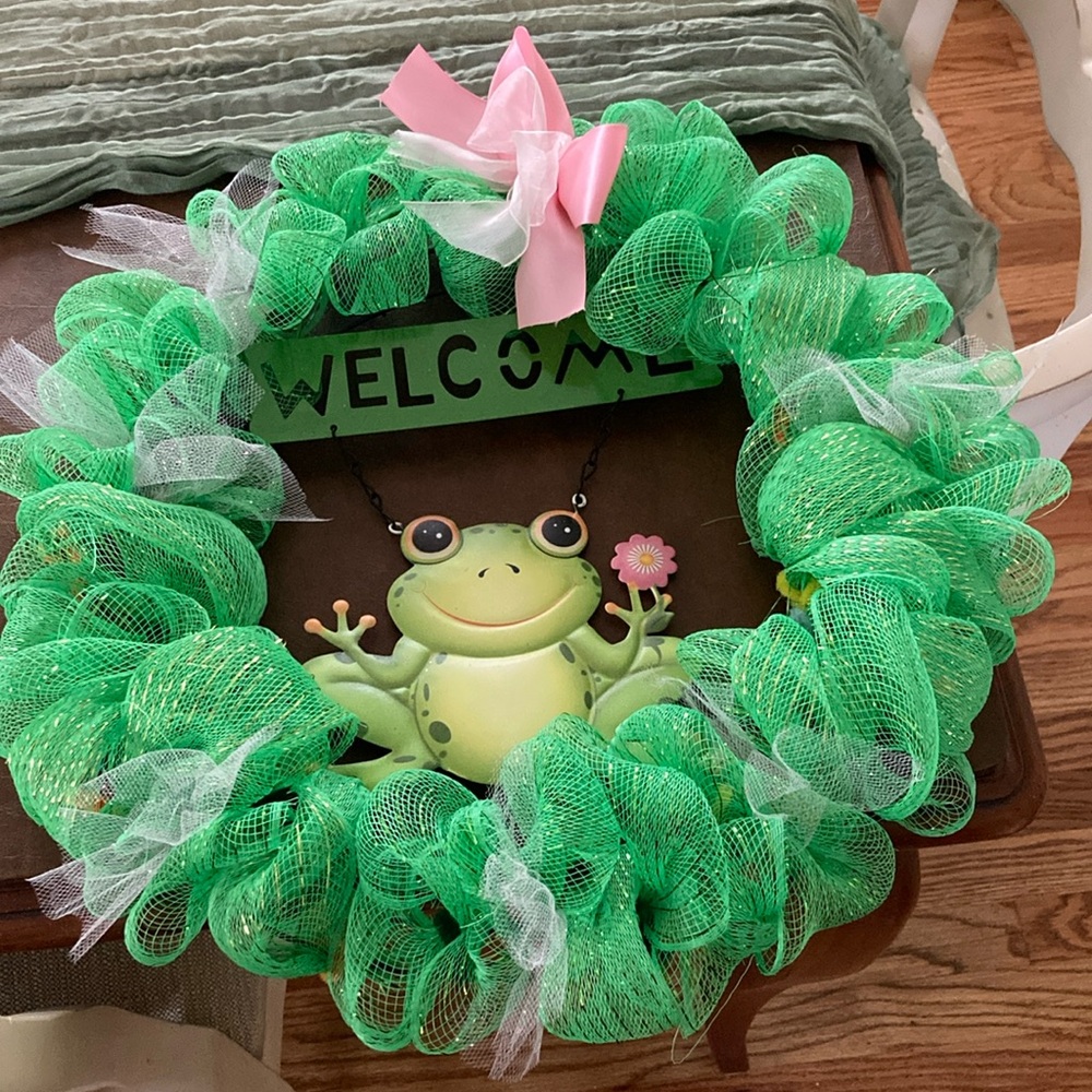 Beautiful hand made welcome wreath